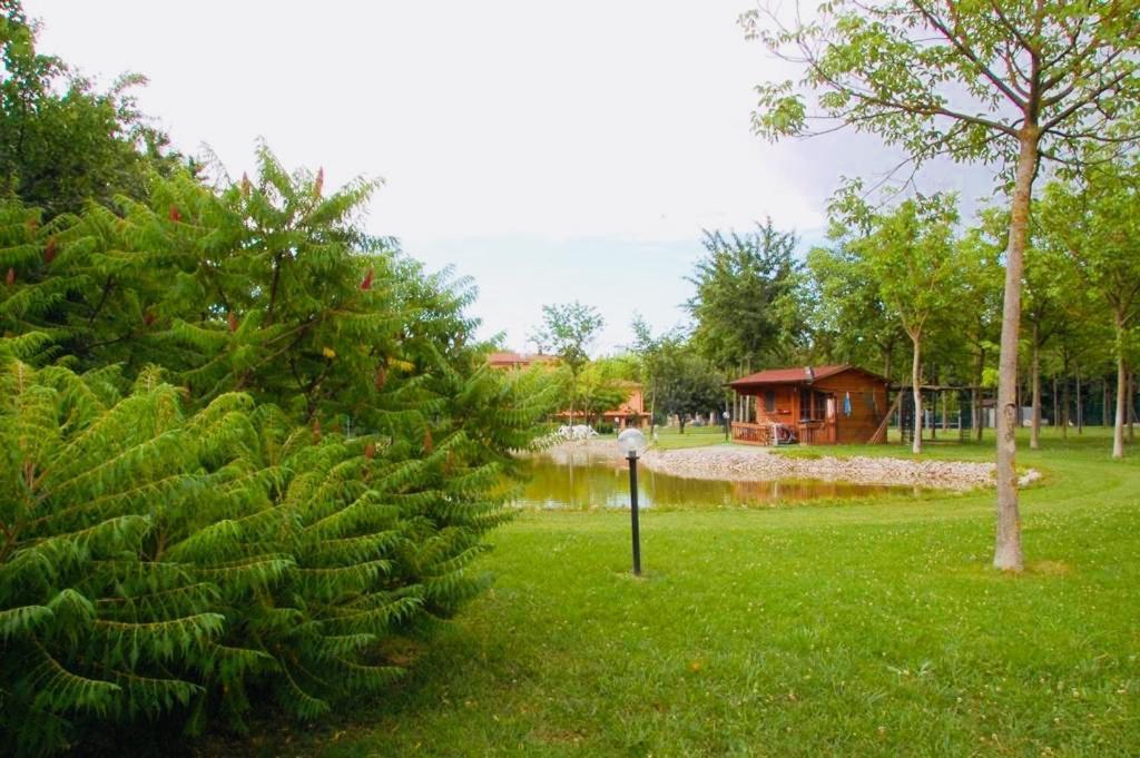 B&B Mo Va La Будріо Екстер'єр фото